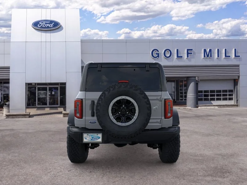 New 2026 Avalanche Gray Ford Badlands image 4