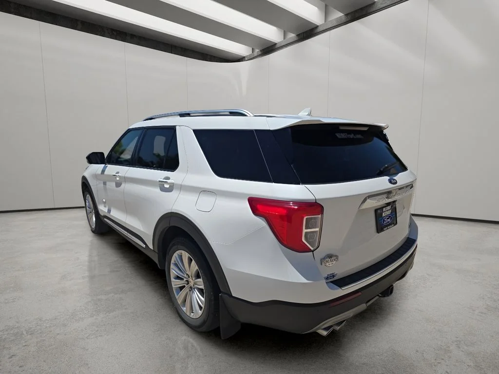 Used 2023 White Ford King Ranch image 3