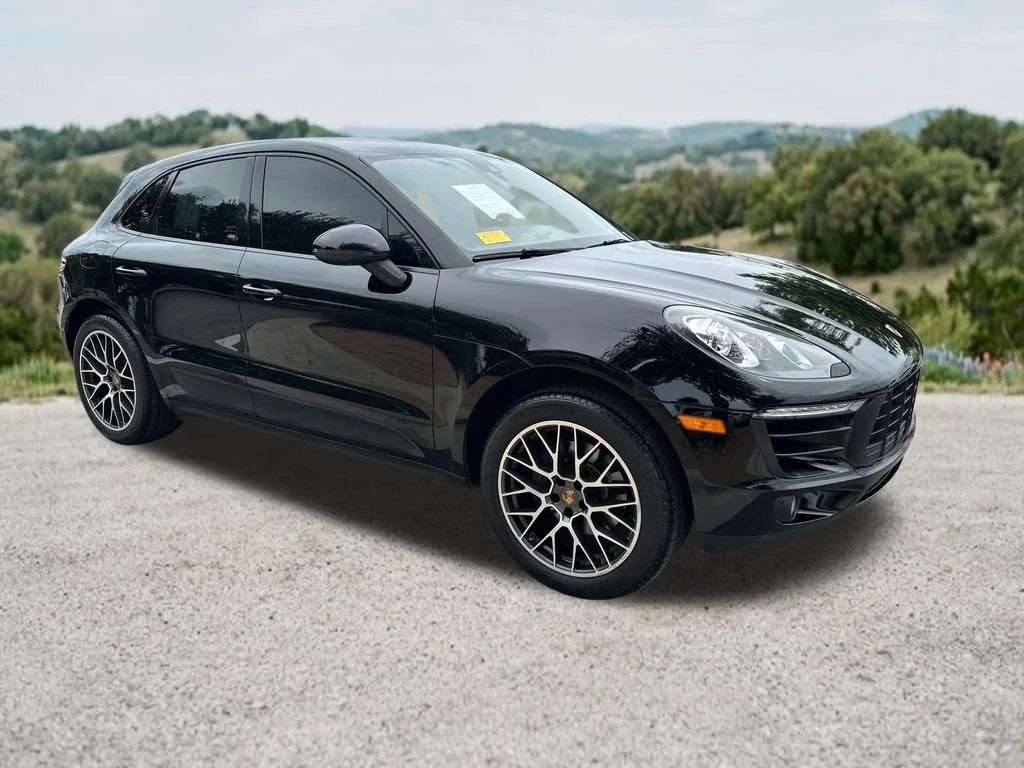 Used 2018  Porsche Base image 1