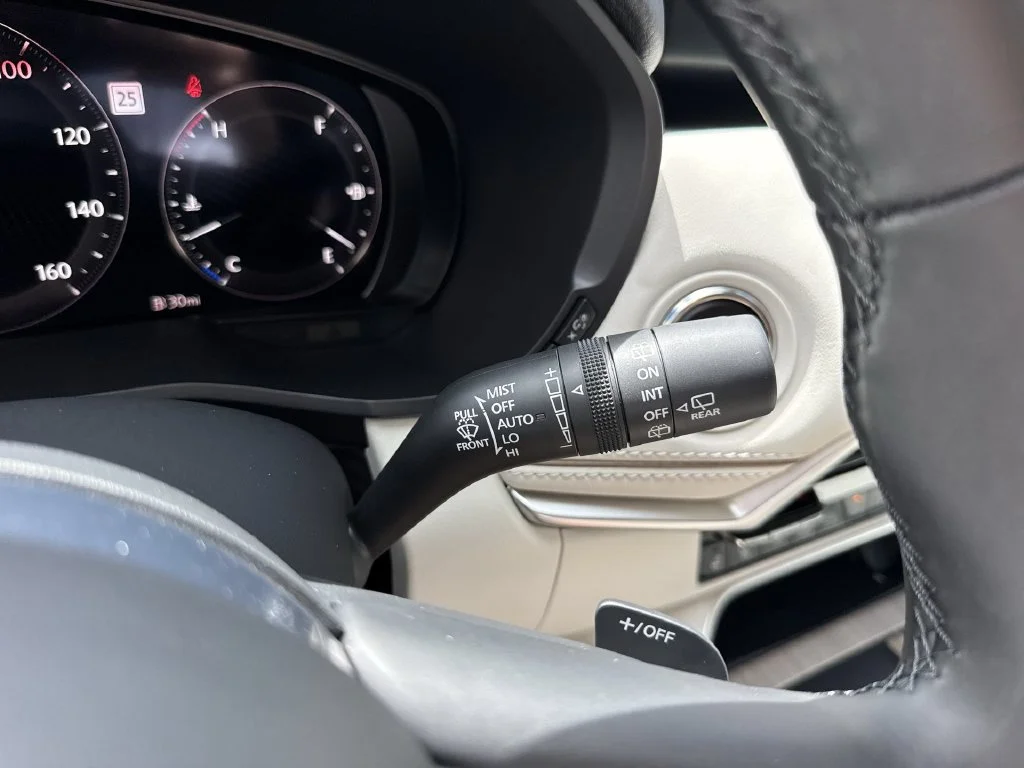New 2026 Platinum Quartz Mazda 3.3 Turbo S Premium image 54