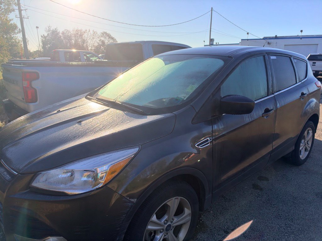Used 2016 Gray Ford SE image 2