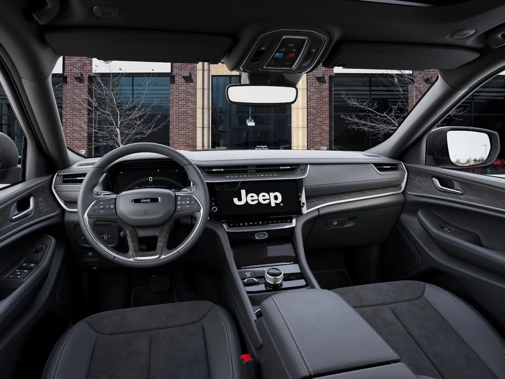 New 2026 Bright White Clear-Coat Exterior Paint Jeep Altitude image 14