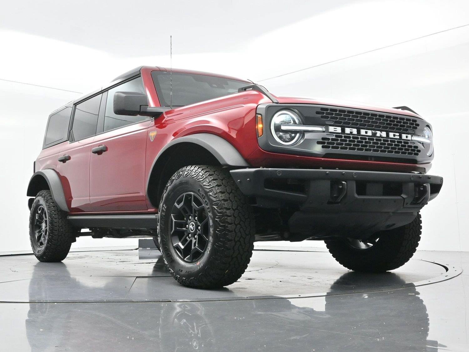 Used 2026 Ruby Red Metallic Tinted Clearcoat Ford Badlands image 44