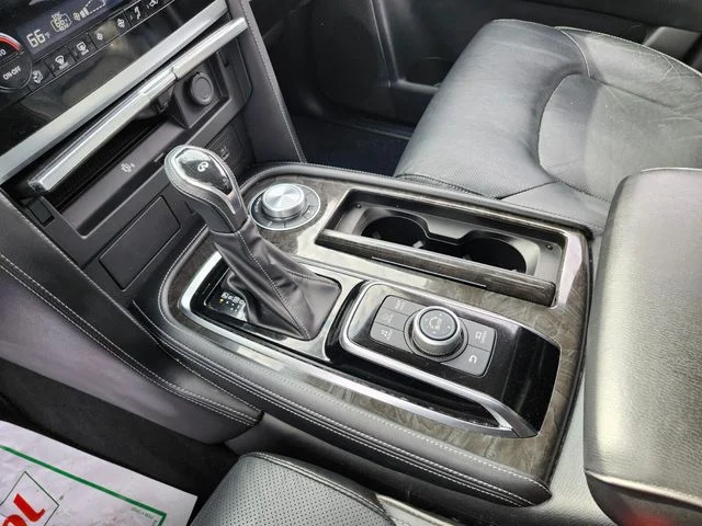 Used 2024 Gray INFINITI LUXE image 31