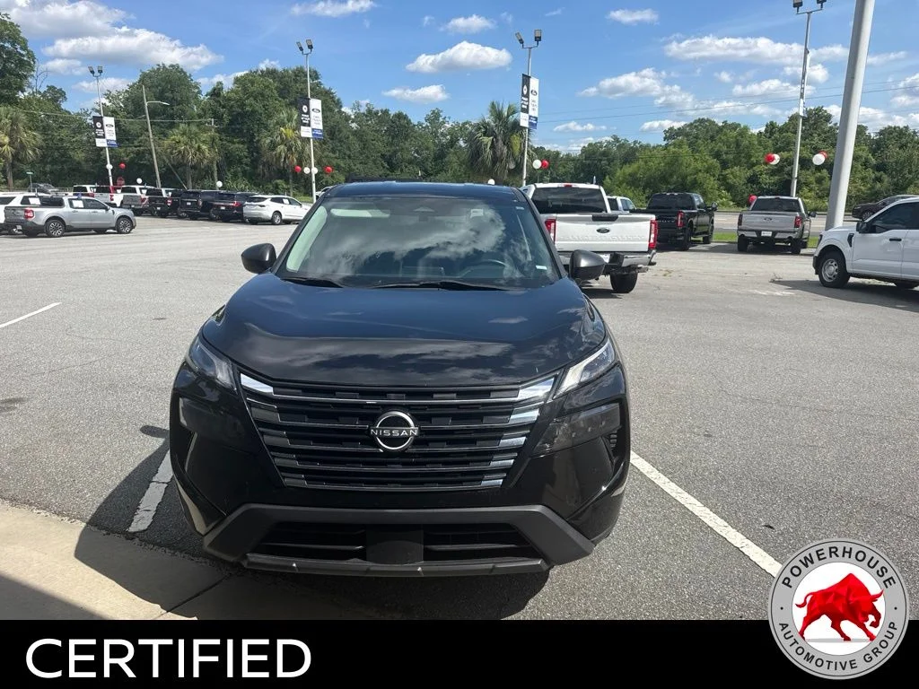 Used 2024 Black Nissan S image 3