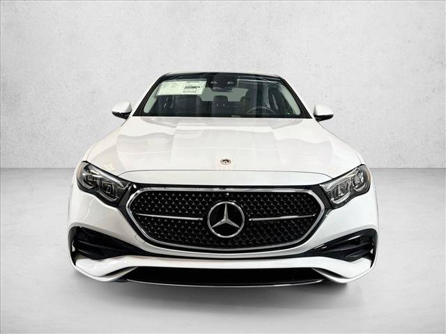 New 2026 MANUFAKTUR Moonlight White Metallic Mercedes-Benz E 350 image 32