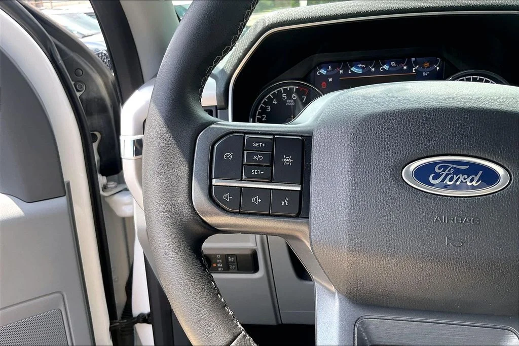 Used 2023 White Ford XLT image 17