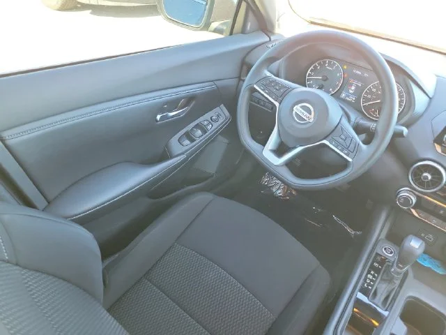 Used 2022 Gray Nissan S image 13