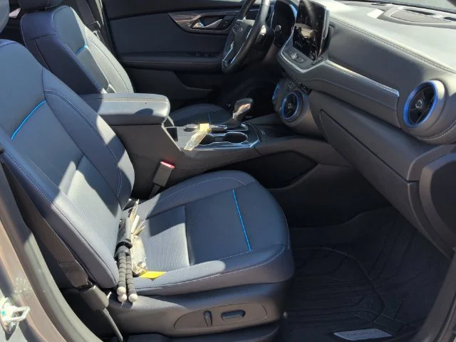 Used 2024 Gray Chevrolet RS image 38