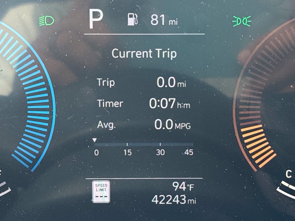 2025 Hyundai Kona SEL - Photo 23