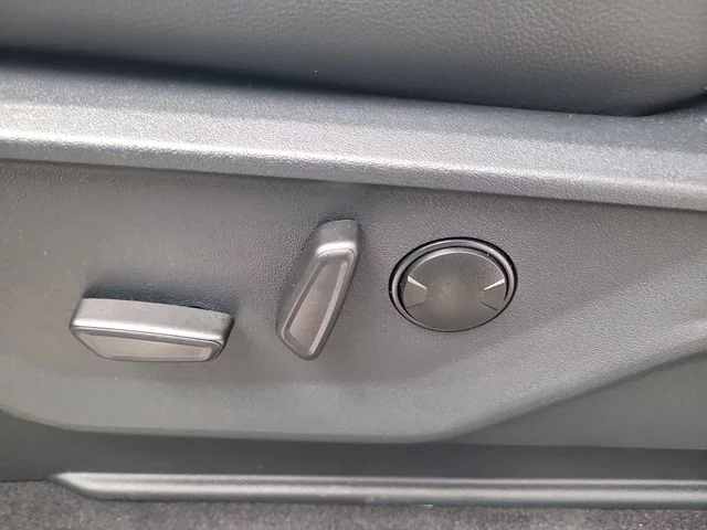 New 2026 Silver Metallic Ford Lariat image 20
