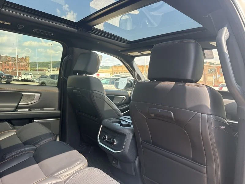 New 2025 Star White Metallic Tri-Coat Ford TREMOR® image 20