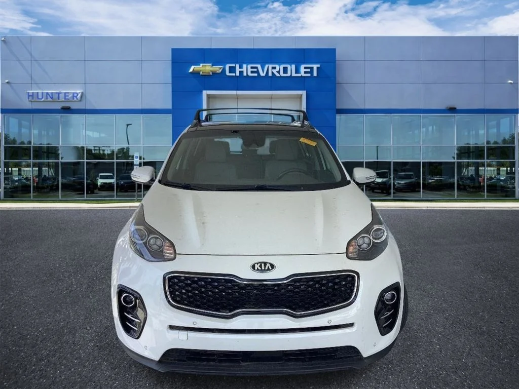 Used 2019 Snow White Pearl Kia EX image 3