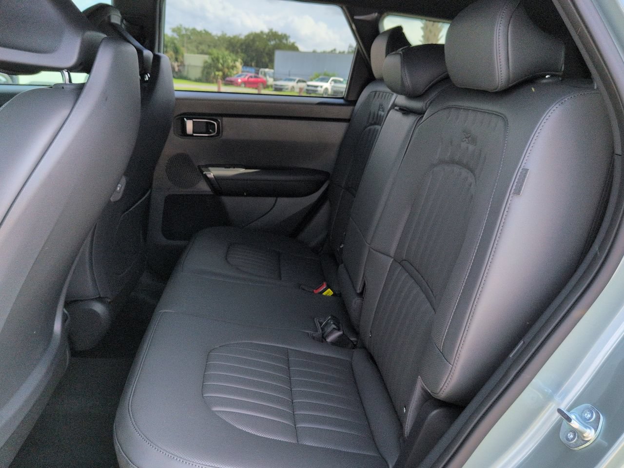 New 2027 Iceberg Green Kia X-Line S image 16