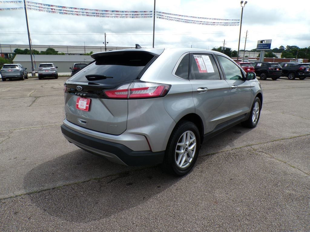 Used 2024 Silver Metallic Ford SEL image 7