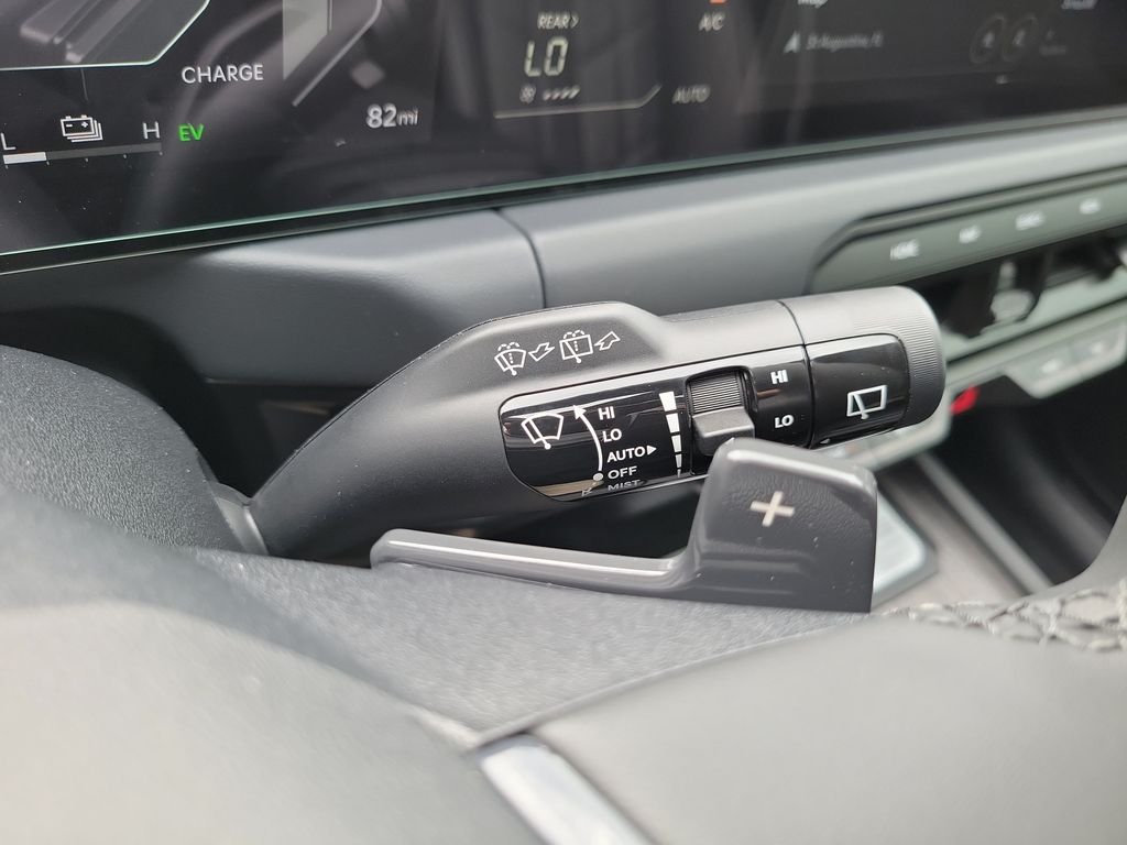 New 2027 Glacial White Pearl Kia X-Line SX Prestige image 32