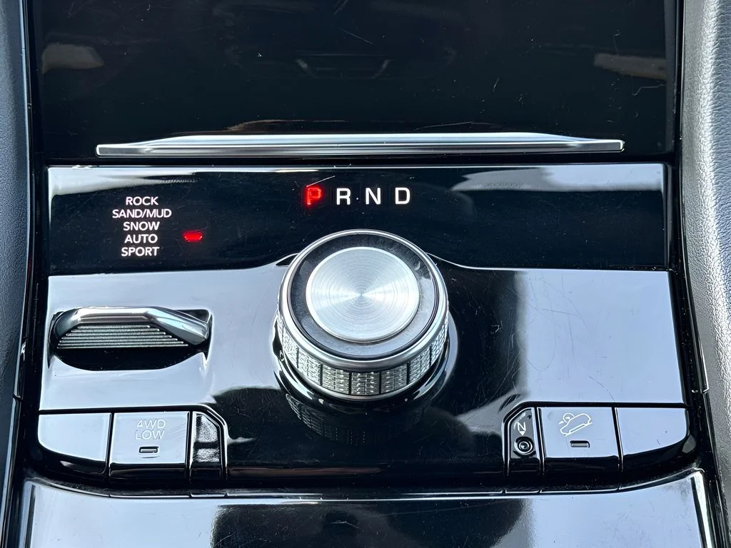 Used 2021 Silver Jeep Overland image 33