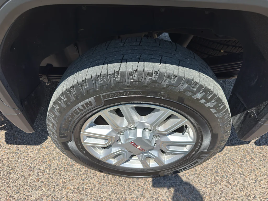 Used 2023 Forest Metallic GMC SLT image 31