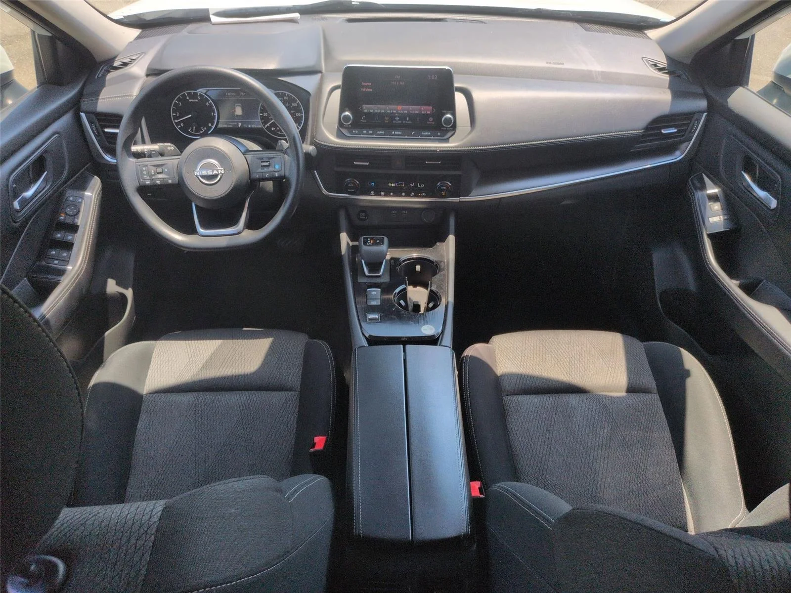Used 2024 Everest White Pearl Nissan SV image 32
