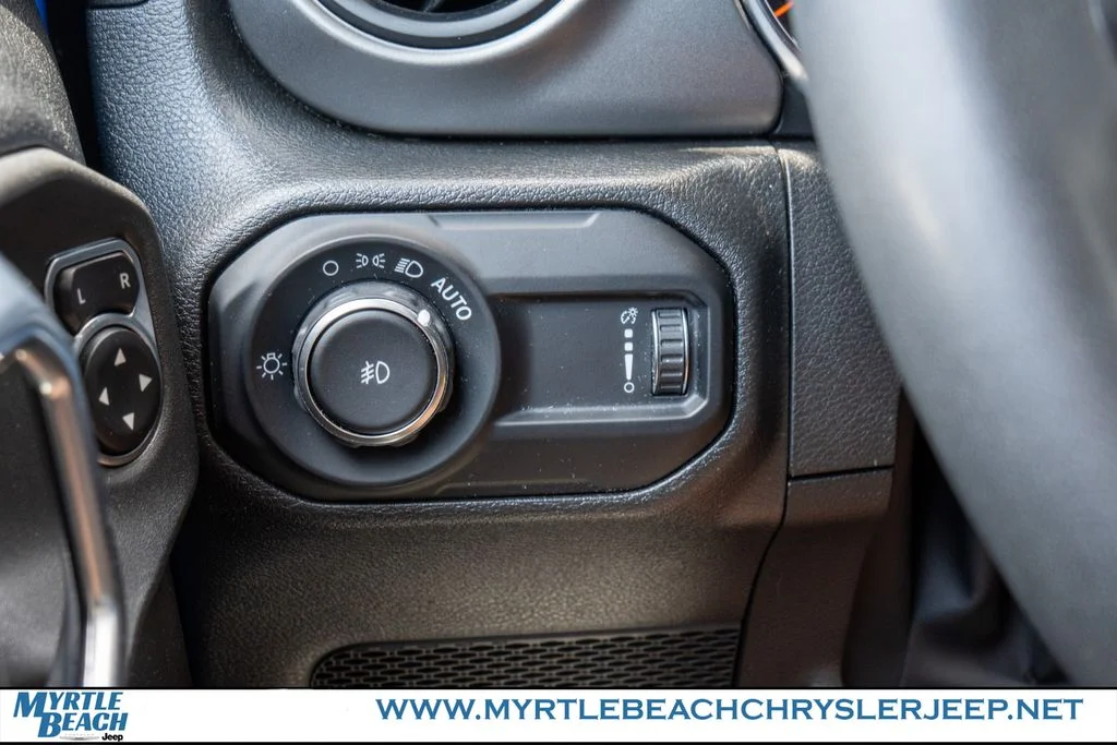 Certified Used 2023 Blue Pearl Jeep Sport S image 32