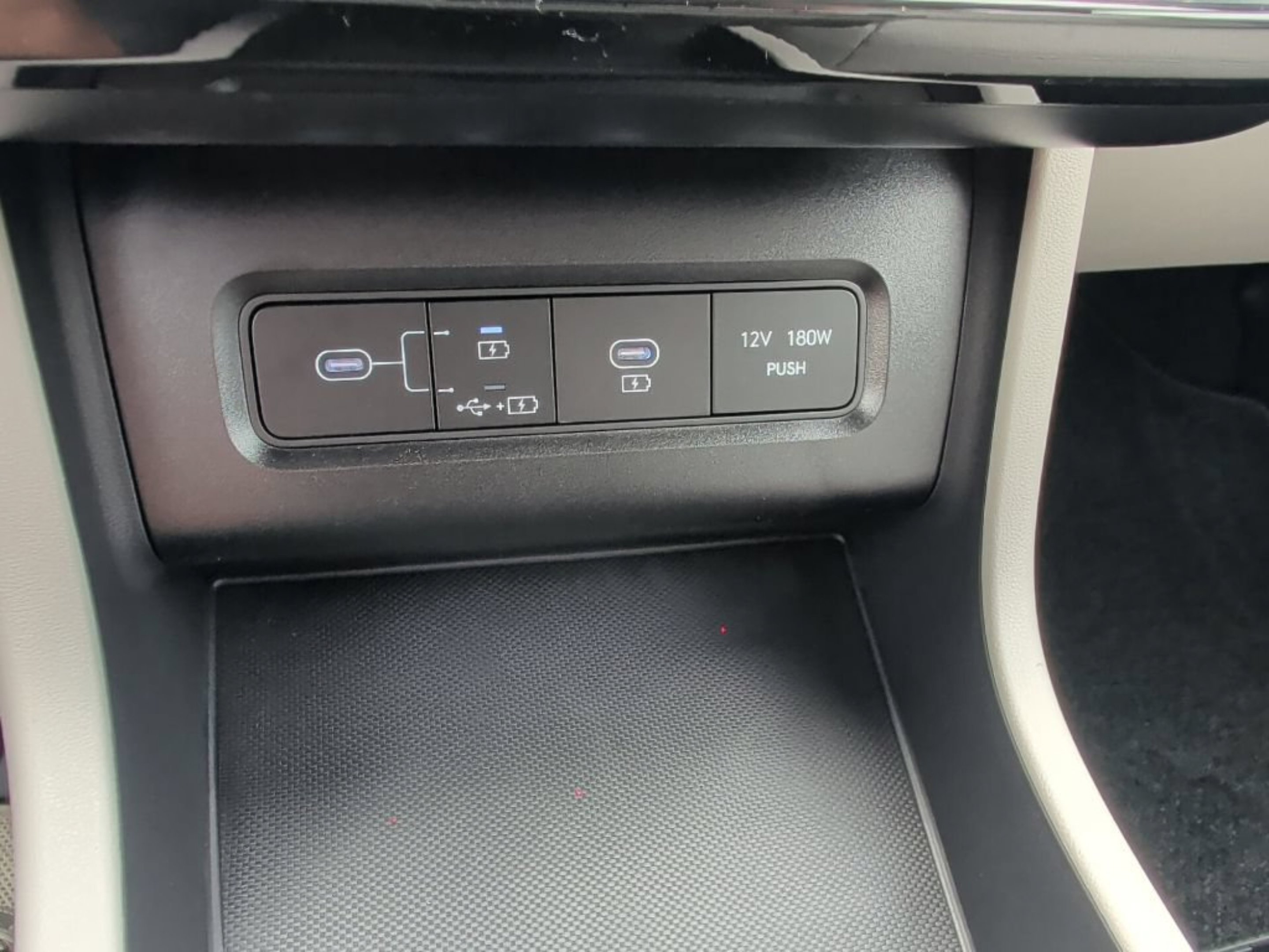 New 2026 Creamy White Pearl Hyundai SEL Convenience image 27