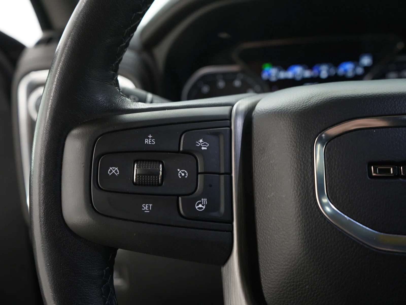 Used 2022 Hunter Metallic GMC Denali image 28