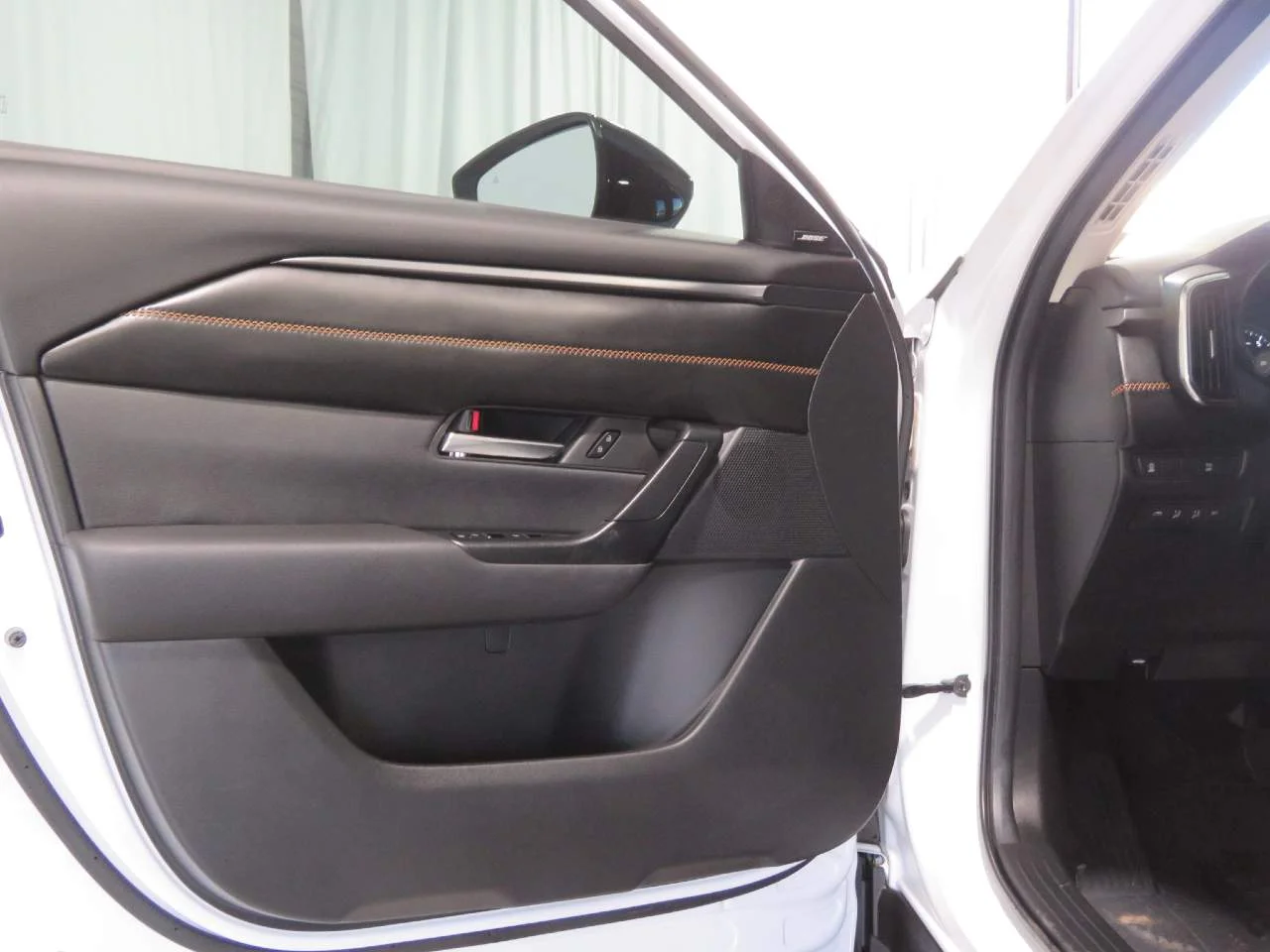 Certified Used 2025 Wind Chill Pearl Mazda 2.5 S Premium Plus image 18