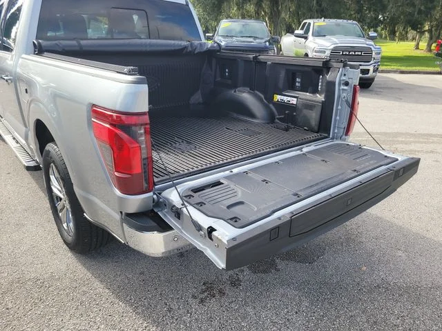 Used 2024 Silver Ford XLT image 10