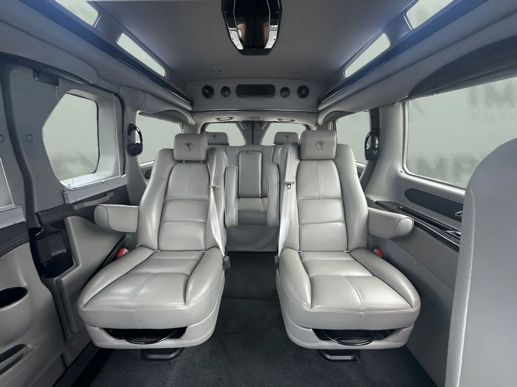Used 2019 Silver Ford Base image 6