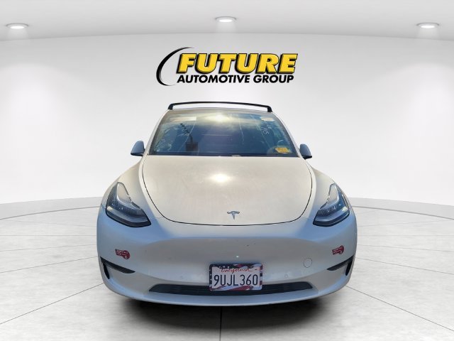 Used 2020 White Tesla Long Range image 2