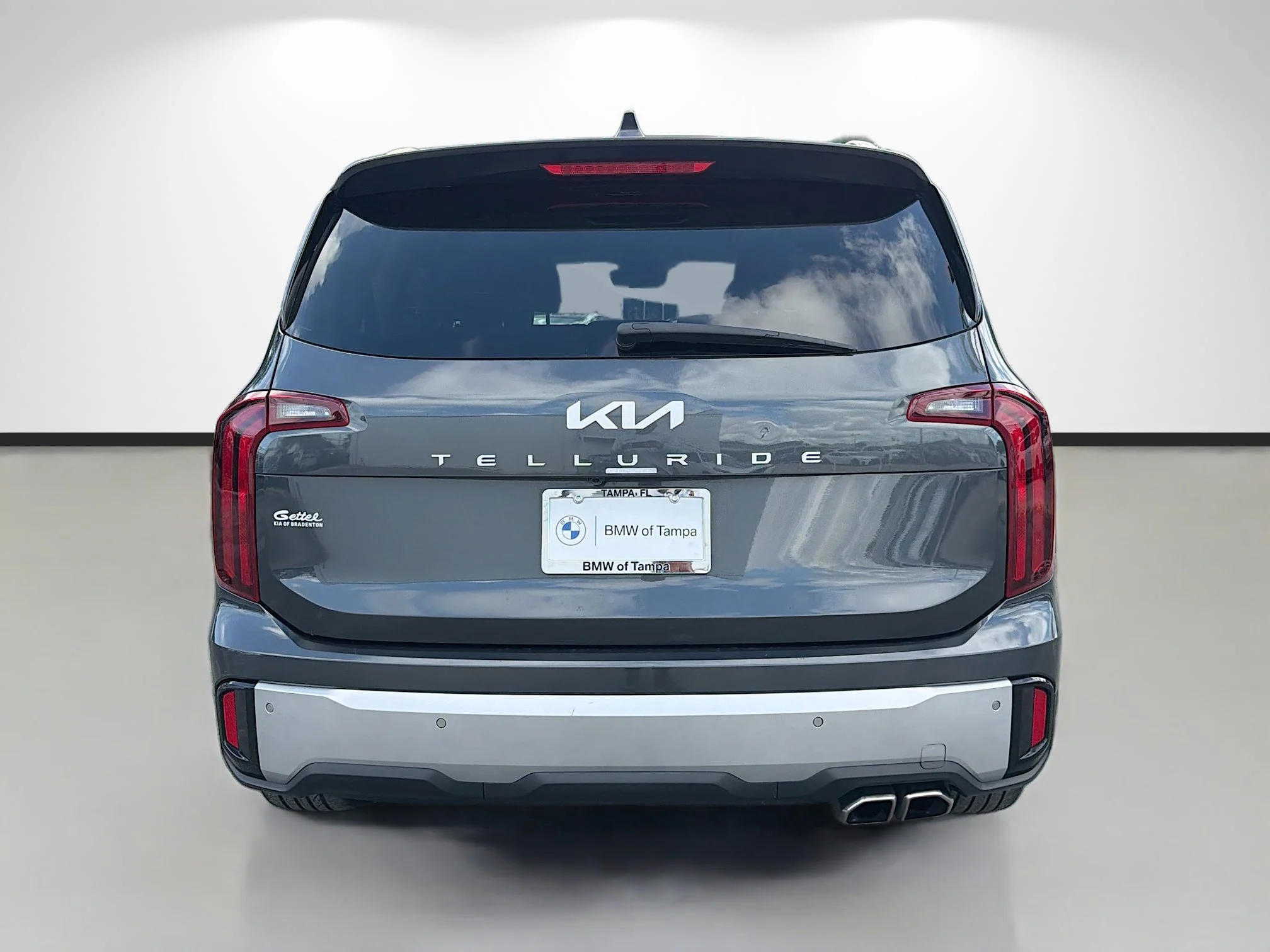 Used 2024 Gravity Gray Kia S image 4