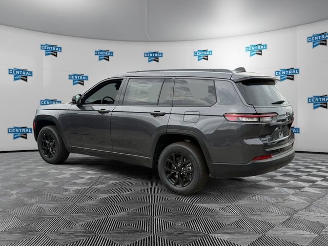 New 2026 Baltic Gray Metallic Clear-Coat Exterior Paint Jeep Altitude image 3