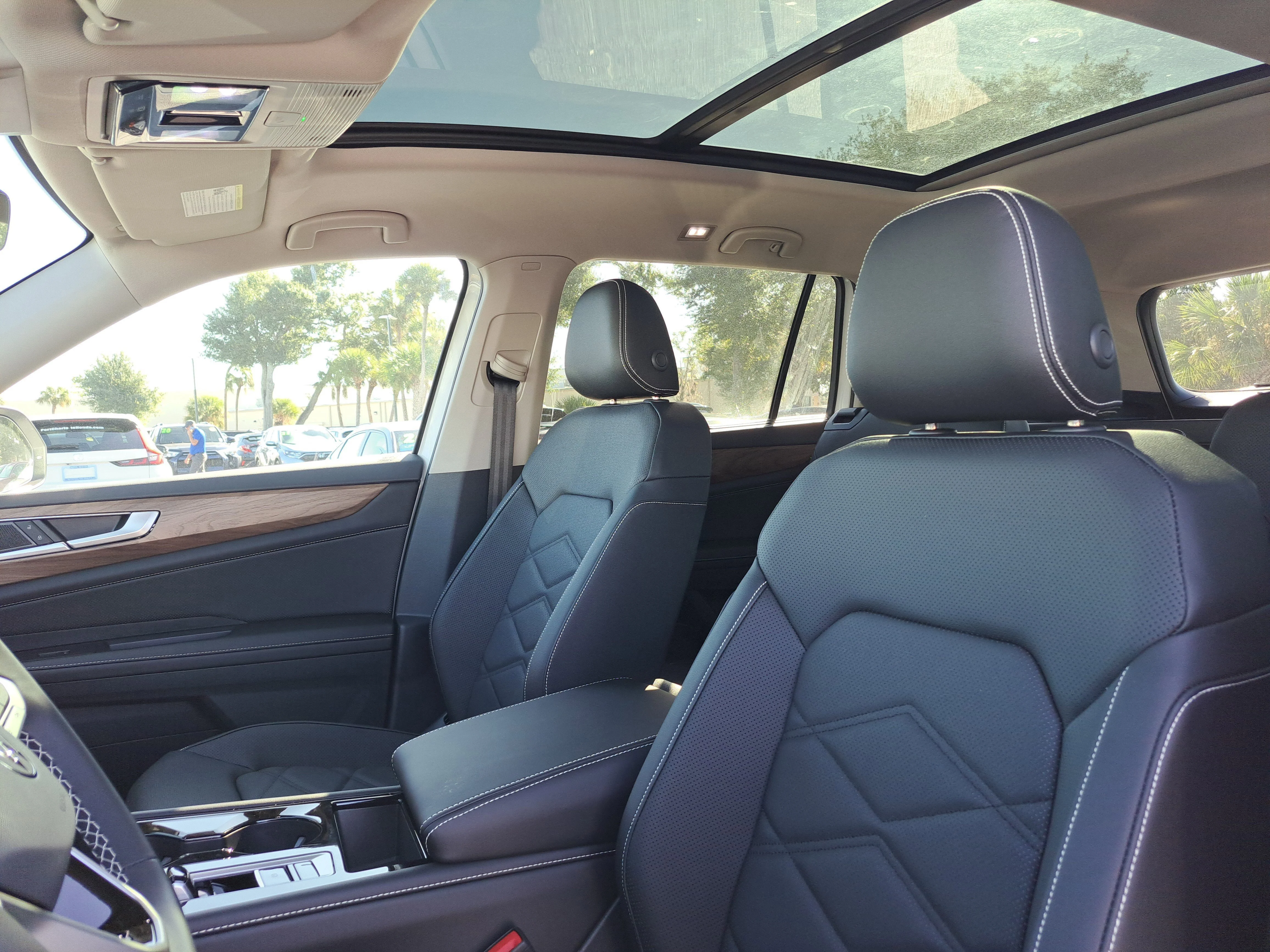 2026 Volkswagen Atlas SE w/Tech - Photo 22