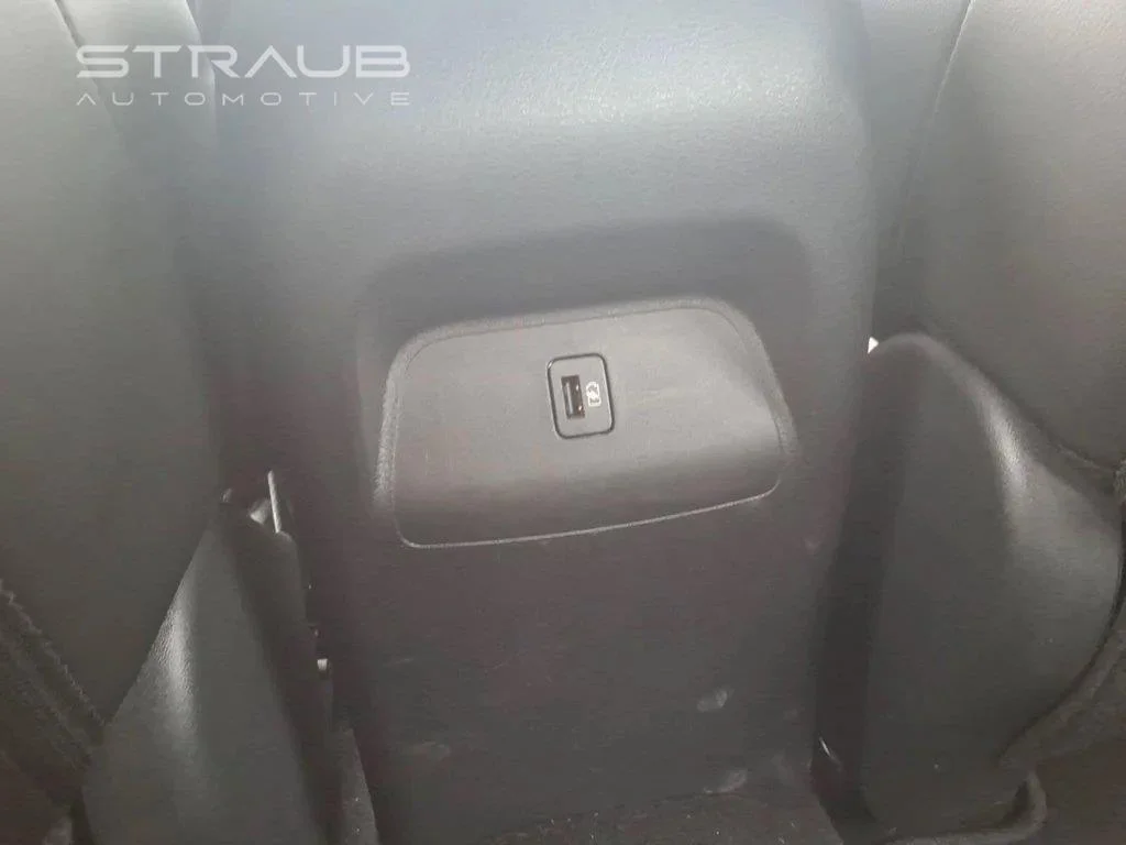 Used 2025 Electric Blue Metallic/Super Black Nissan SR image 32