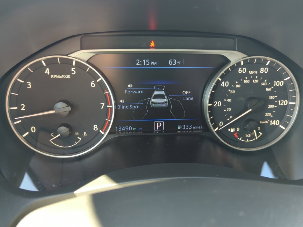 Used 2025 Silver Nissan 2.5 SR image 14