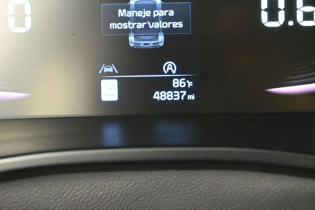 Used 2023 Fusion Black Kia S image 27