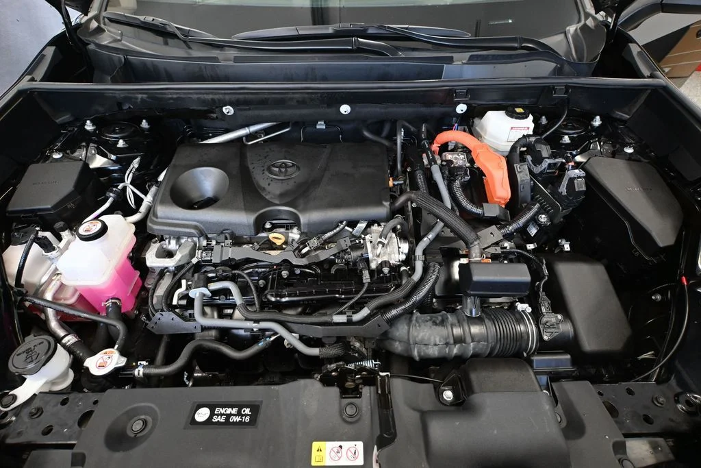 2022 Toyota RAV4 LE - Photo 47