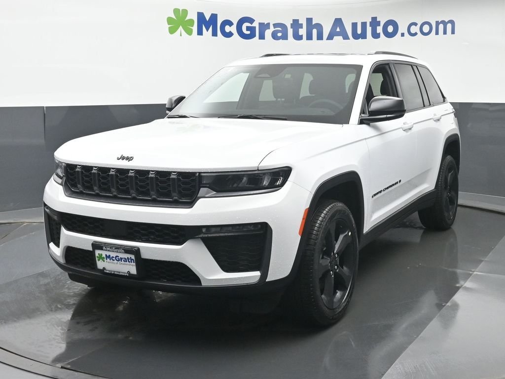 New 2026 Bright White Clear-Coat Exterior Paint Jeep Limited image 29