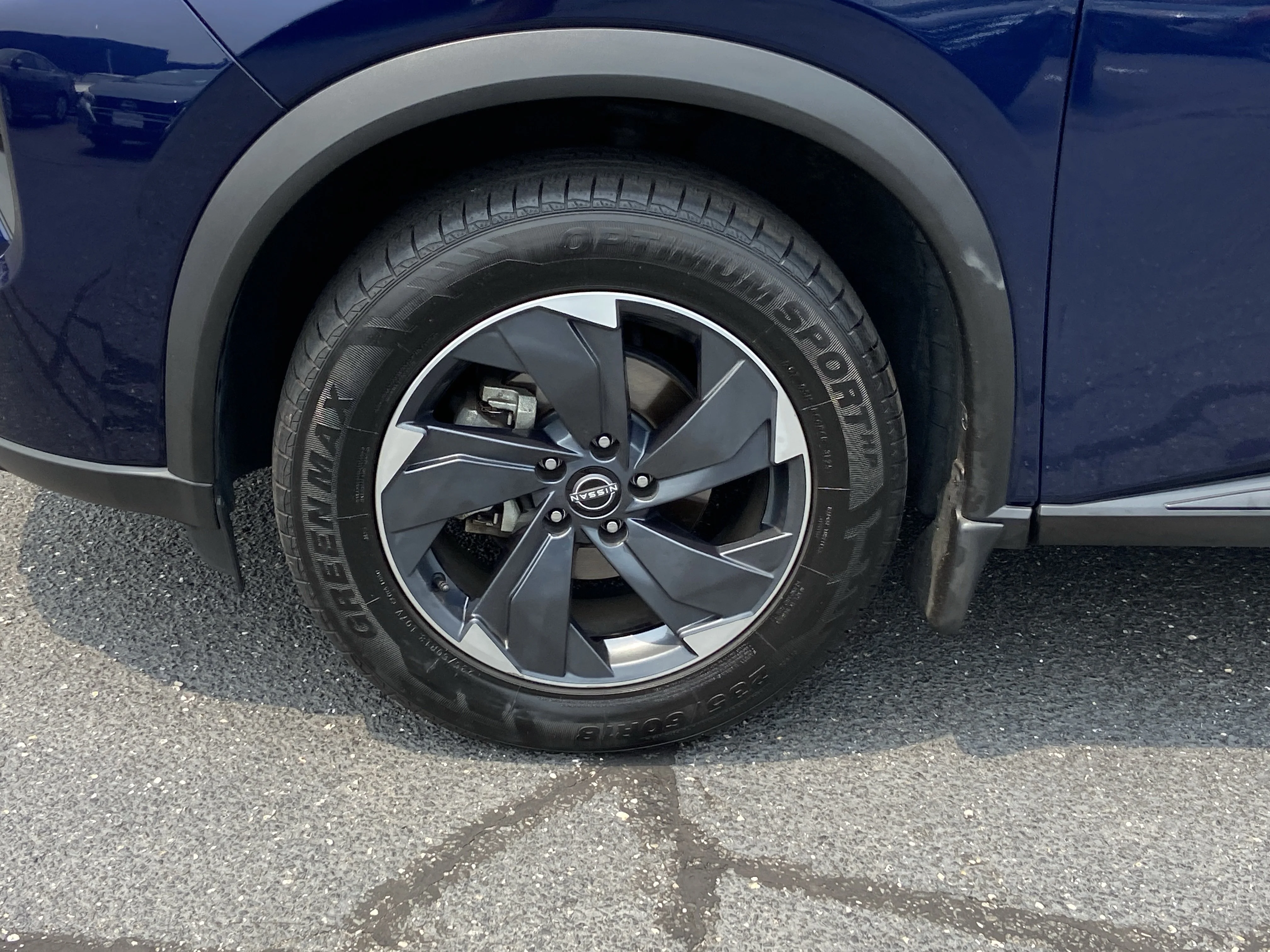2024 Nissan Rogue SV - Photo 10