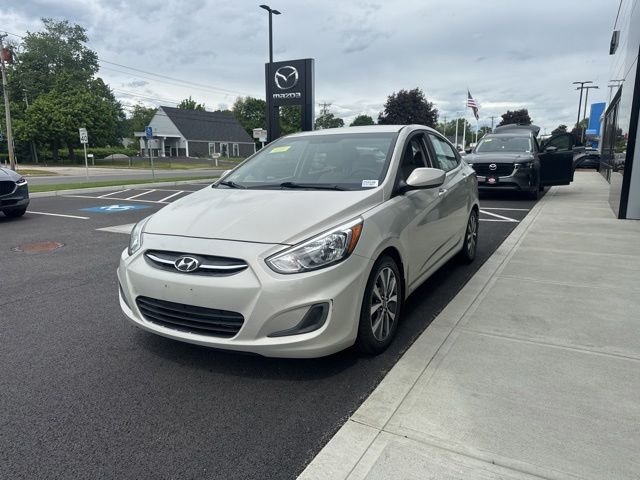 Used 2017 Beige Hyundai Value Edition image 6