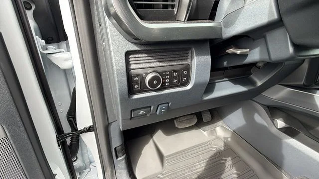 New 2026 Oxford White Ford F-250® Lariat® image 69