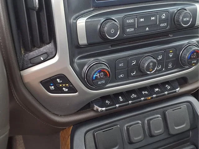 Used 2018 ONYX BLACK GMC SLT image 8