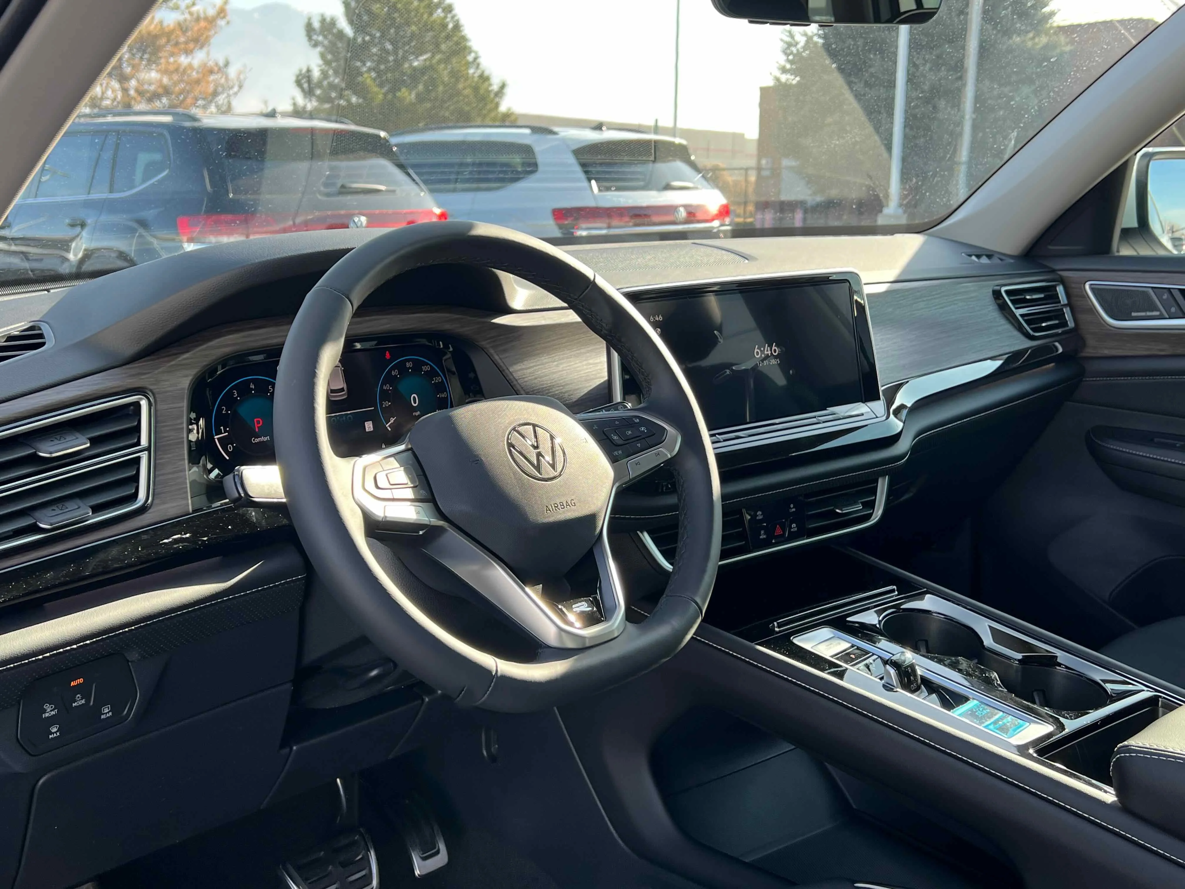 New 2026 Opal White Volkswagen 2.0T SEL Premium R-Line image 3