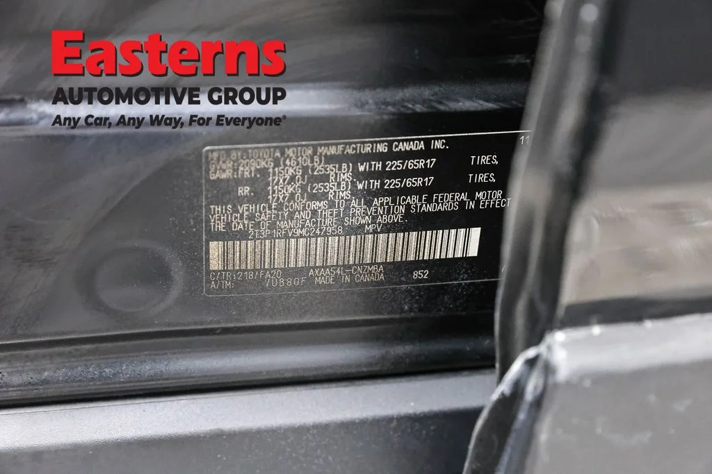 Used 2021 Black Toyota XLE image 34