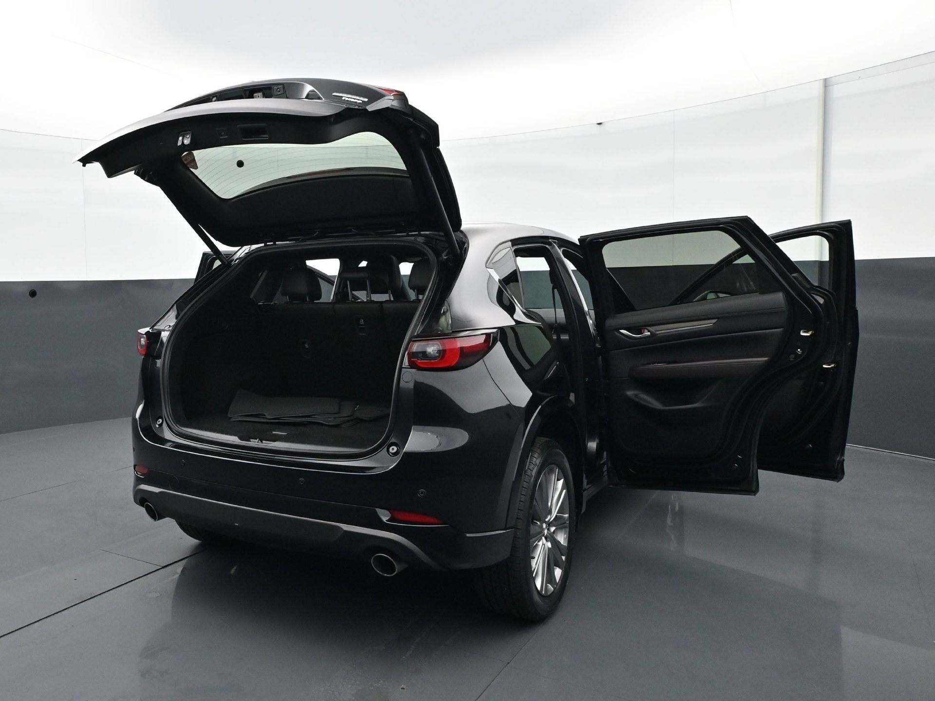 Used 2023 Jet Black Mica Mazda 2.5 Turbo Signature image 35
