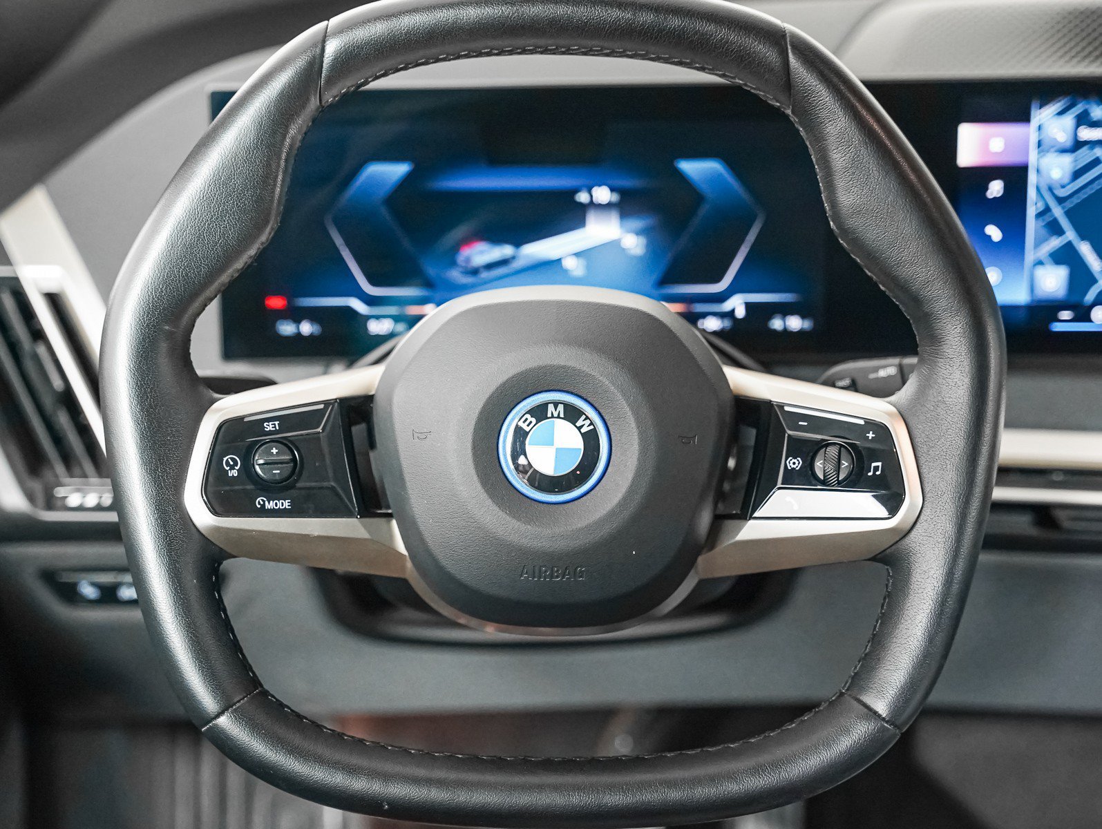 Used 2023 Blue BMW xDrive50 image 11