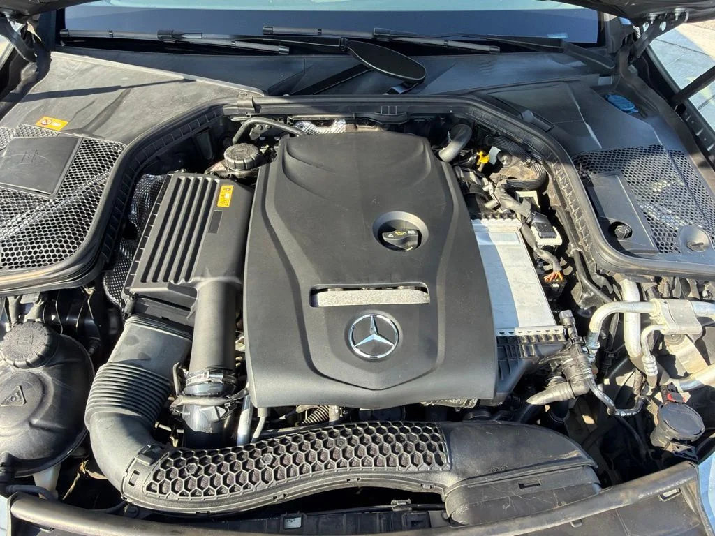 Used 2016 Silver Mercedes-Benz C 300 image 13