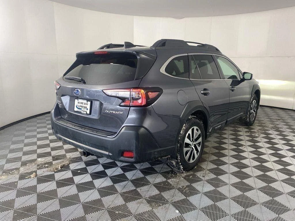 Used 2025 Gray Metallic Subaru Premium image 9