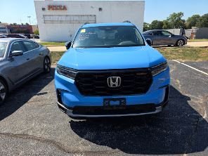 Used 2023 Diffused Sky Pearl Honda TrailSport image 1