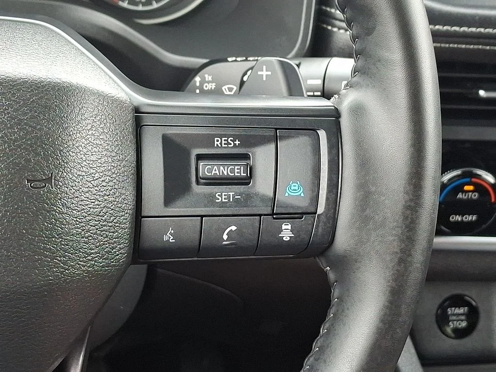 Used 2025 Blue Nissan SV image 21